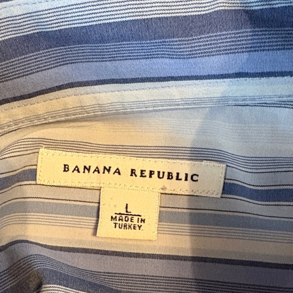 Banana Republic Button Up - Picture 4 of 4